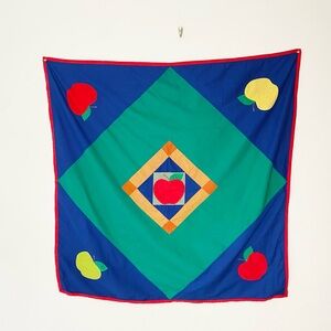 HANDMADE Apple Tapestry